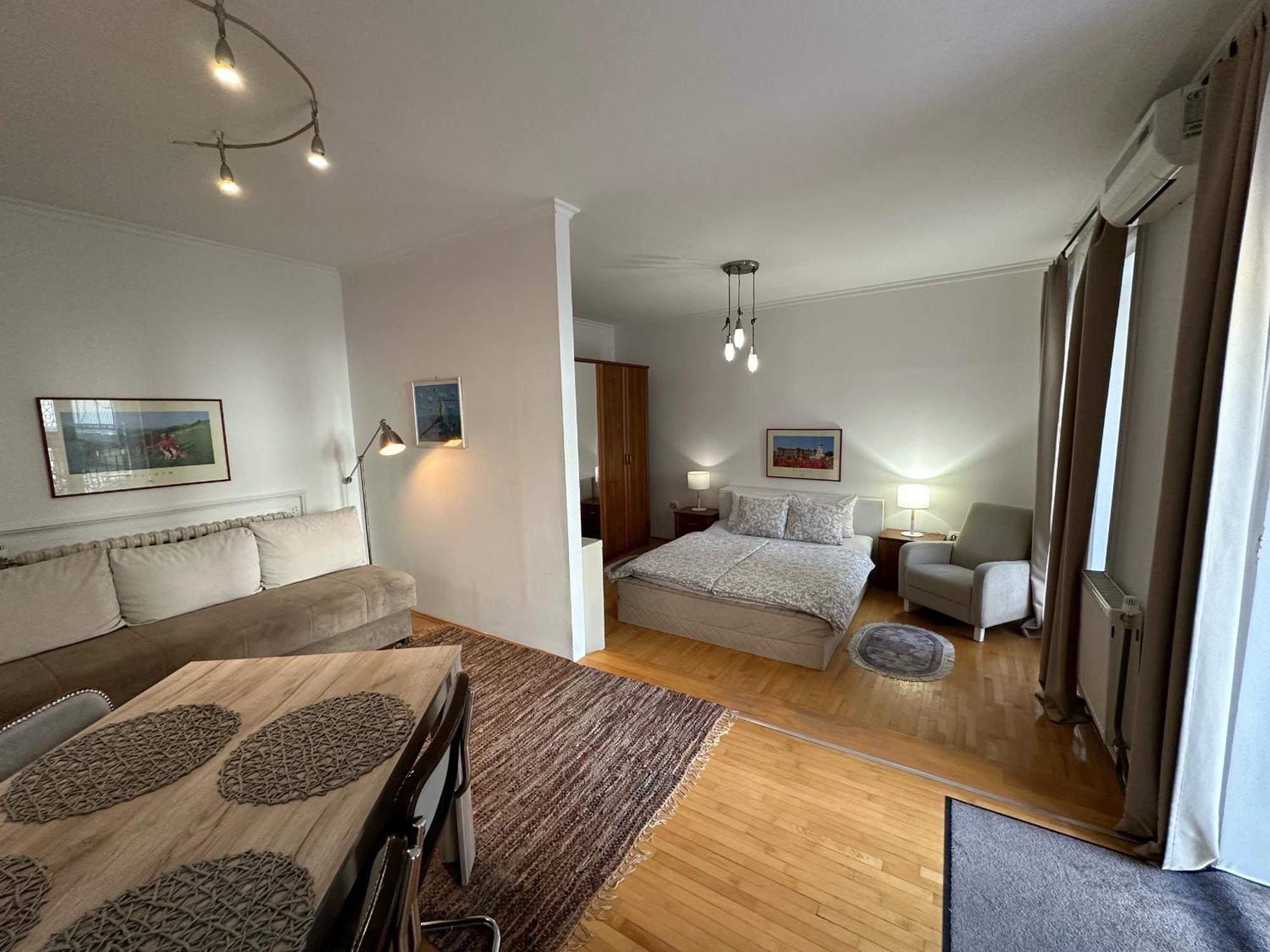 Apartmani Maximus Subotica Esterno foto